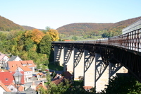 Profilansicht des Eisenbahnviadukts