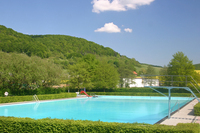 Schwimmbecken im Lengenfelder Freibad Schwimmbecken im Lengenfelder Freibad