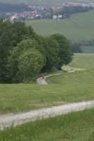Die ersten Läufer erklimmen den Anstieg zum Keudelstein