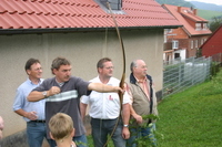 Heiko Thomas beim Bogenschießen