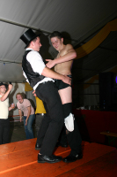 2006-10-23 - Montag - Festessen im Zelt