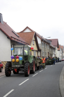 Holen und Aufstellen der Kirmestanne