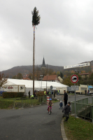 Holen und Aufstellen der Kirmestanne