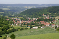 Panoramablick auf Lengenfeld vom Faulunger Stein