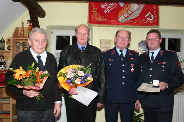 Gruppenfoto mit den 50-jährigen Jubliaren