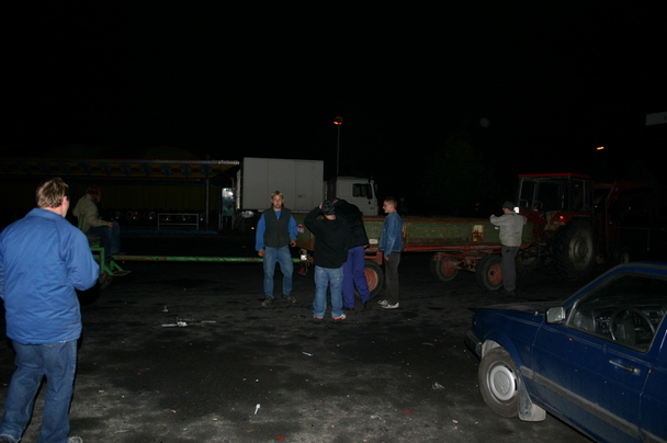 2006-10-21 - Samstag - Holen u. Aufstellen der Kirmestanne