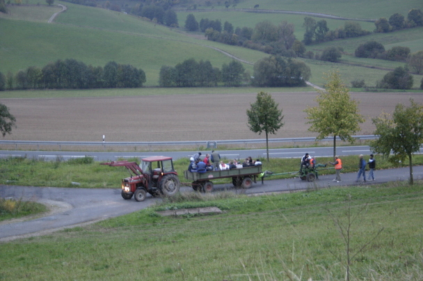 2006-10-21 - Samstag - Holen u. Aufstellen der Kirmestanne