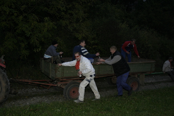 2006-10-21 - Samstag - Holen u. Aufstellen der Kirmestanne