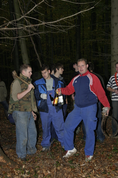 2006-10-21 - Samstag - Holen u. Aufstellen der Kirmestanne