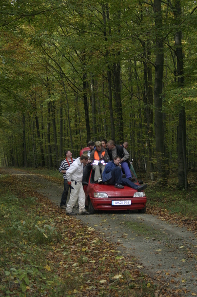 2006-10-21 - Samstag - Holen u. Aufstellen der Kirmestanne