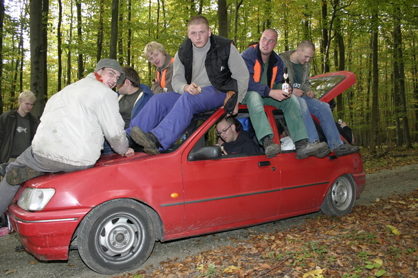 2006-10-21 - Samstag - Holen u. Aufstellen der Kirmestanne