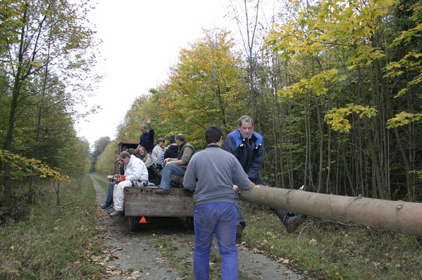 2006-10-21 - Samstag - Holen u. Aufstellen der Kirmestanne
