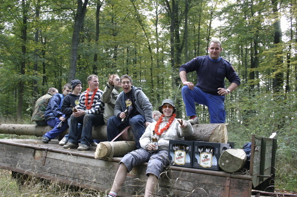 2006-10-21 - Samstag - Holen u. Aufstellen der Kirmestanne
