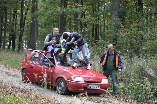 2006-10-21 - Samstag - Holen u. Aufstellen der Kirmestanne