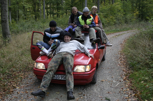 2006-10-21 - Samstag - Holen u. Aufstellen der Kirmestanne