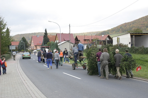 2006-10-21 - Samstag - Holen u. Aufstellen der Kirmestanne