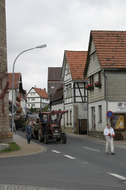 2006-10-21 - Samstag - Holen u. Aufstellen der Kirmestanne