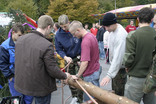 2006-10-21 - Samstag - Holen u. Aufstellen der Kirmestanne