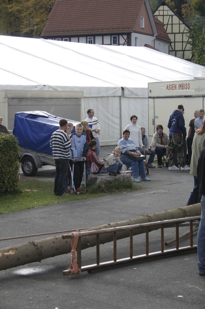 2006-10-21 - Samstag - Holen u. Aufstellen der Kirmestanne