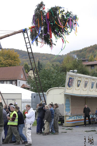 2006-10-21 - Samstag - Holen u. Aufstellen der Kirmestanne