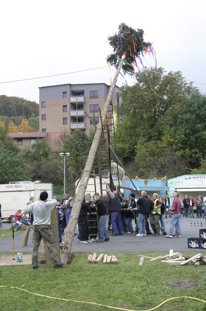 2006-10-21 - Samstag - Holen u. Aufstellen der Kirmestanne