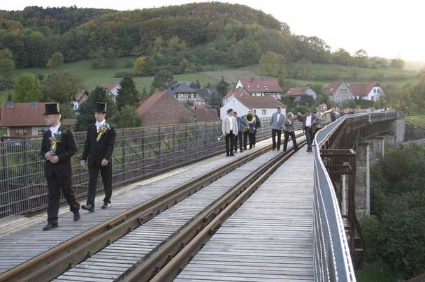 2006-10-21 - Samstag - 2_Einblasen und Abholen der Platzmeister