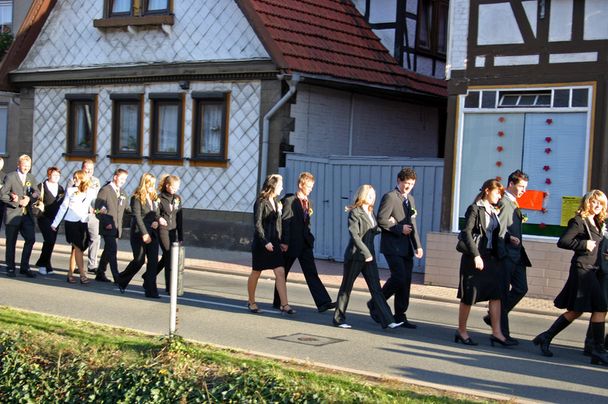 2006-10-22 - Sonntag - Kirmeshochamt mit Kranzniederlegung