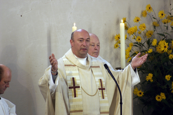 2006-10-22 - Sonntag - Kirmeshochamt mit Kranzniederlegung