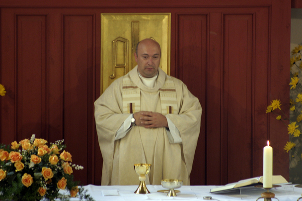2006-10-22 - Sonntag - Kirmeshochamt mit Kranzniederlegung