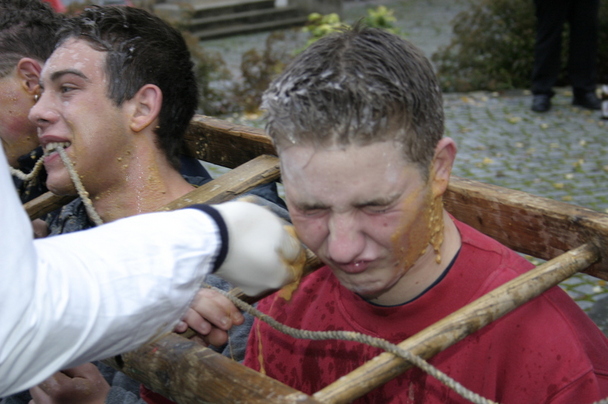 2006-10-23 - Montag - Rasieren auf dem Anger