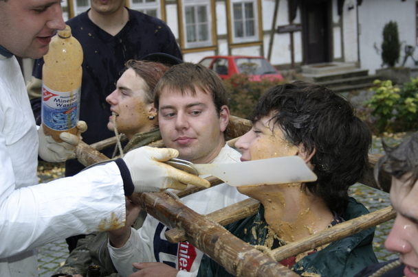 2006-10-23 - Montag - Rasieren auf dem Anger
