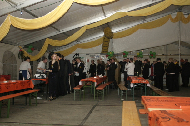 2006-10-23 - Montag - Festessen im Zelt