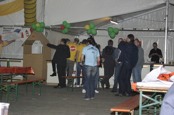2006-10-23 - Montag - Festessen im Zelt