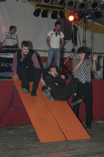 2006-10-23 - Montag - Festessen im Zelt