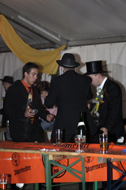 2006-10-23 - Montag - Festessen im Zelt