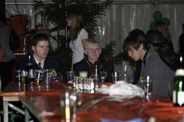 2006-10-23 - Montag - Festessen im Zelt