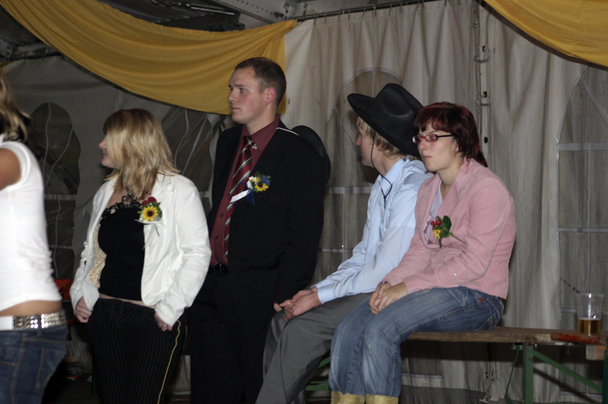 2006-10-23 - Montag - Festessen im Zelt