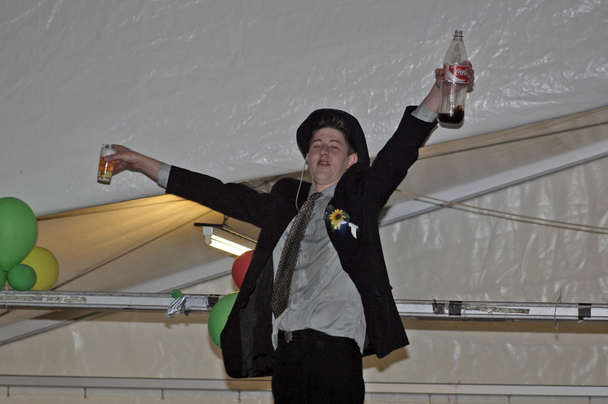 2006-10-23 - Montag - Festessen im Zelt
