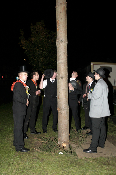 2006-10-23 - Montag - Festessen im Zelt
