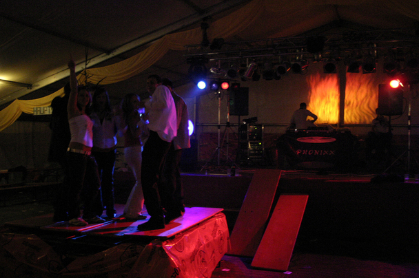 2006-10-23 - Montag - Festessen im Zelt