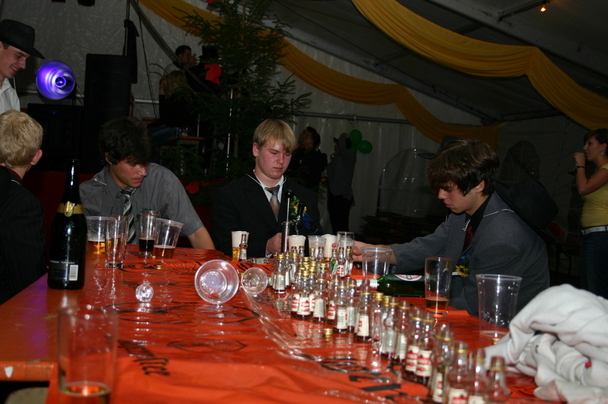 2006-10-23 - Montag - Festessen im Zelt