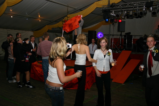 2006-10-23 - Montag - Festessen im Zelt