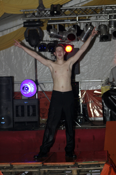 2006-10-23 - Montag - Festessen im Zelt