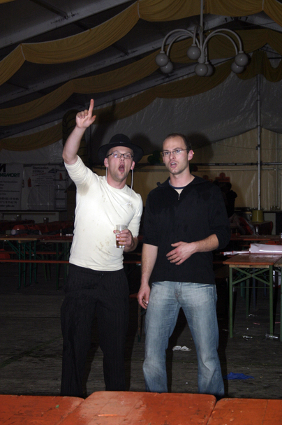 2006-10-23 - Montag - Festessen im Zelt