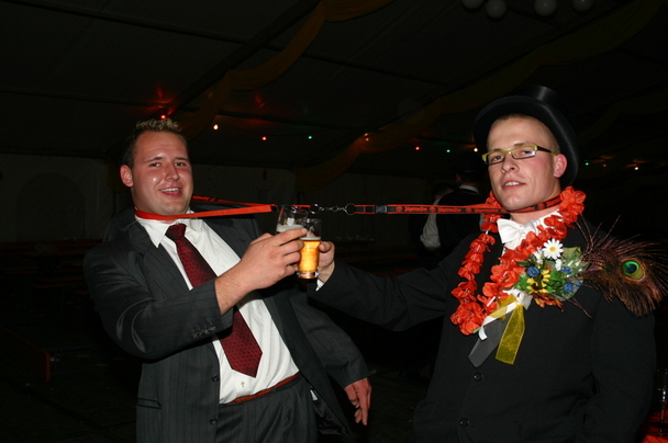 2006-10-23 - Montag - Festessen im Zelt
