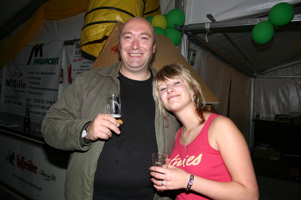 2006-10-23 - Montag - Festessen im Zelt
