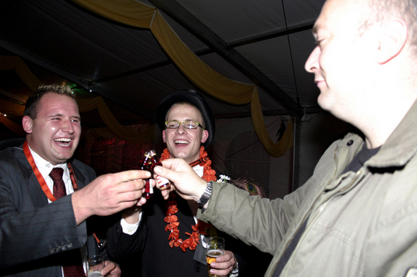 2006-10-23 - Montag - Festessen im Zelt