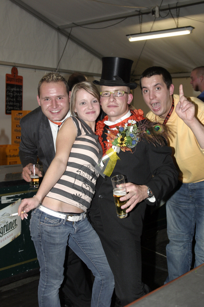 2006-10-23 - Montag - Festessen im Zelt