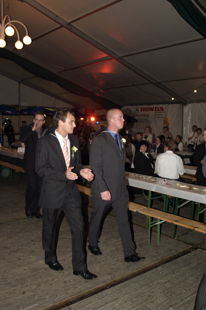 Kirmestanz mit Antares