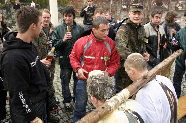 Rasieren auf dem Anger